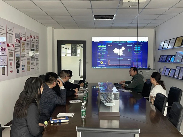 共謀未來！中國移動（河南）副總經(jīng)理李頡蒞臨泰斯特進(jìn)行考察交流！